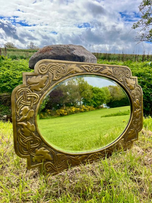 LARGE SCOTTISH ARTS AND CRAFTS BRASS MIRROR - ADDITIONAL PHOTO 5