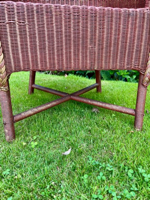 LLOYD LOOM TABLE AND CHAIR SET - ADDITIONAL PHOTO 6