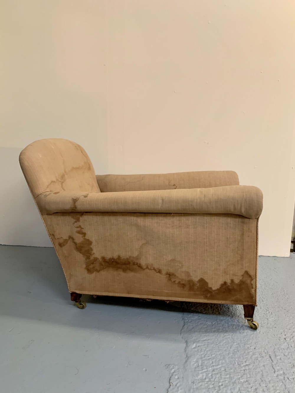Superb deep seated country house armchair 