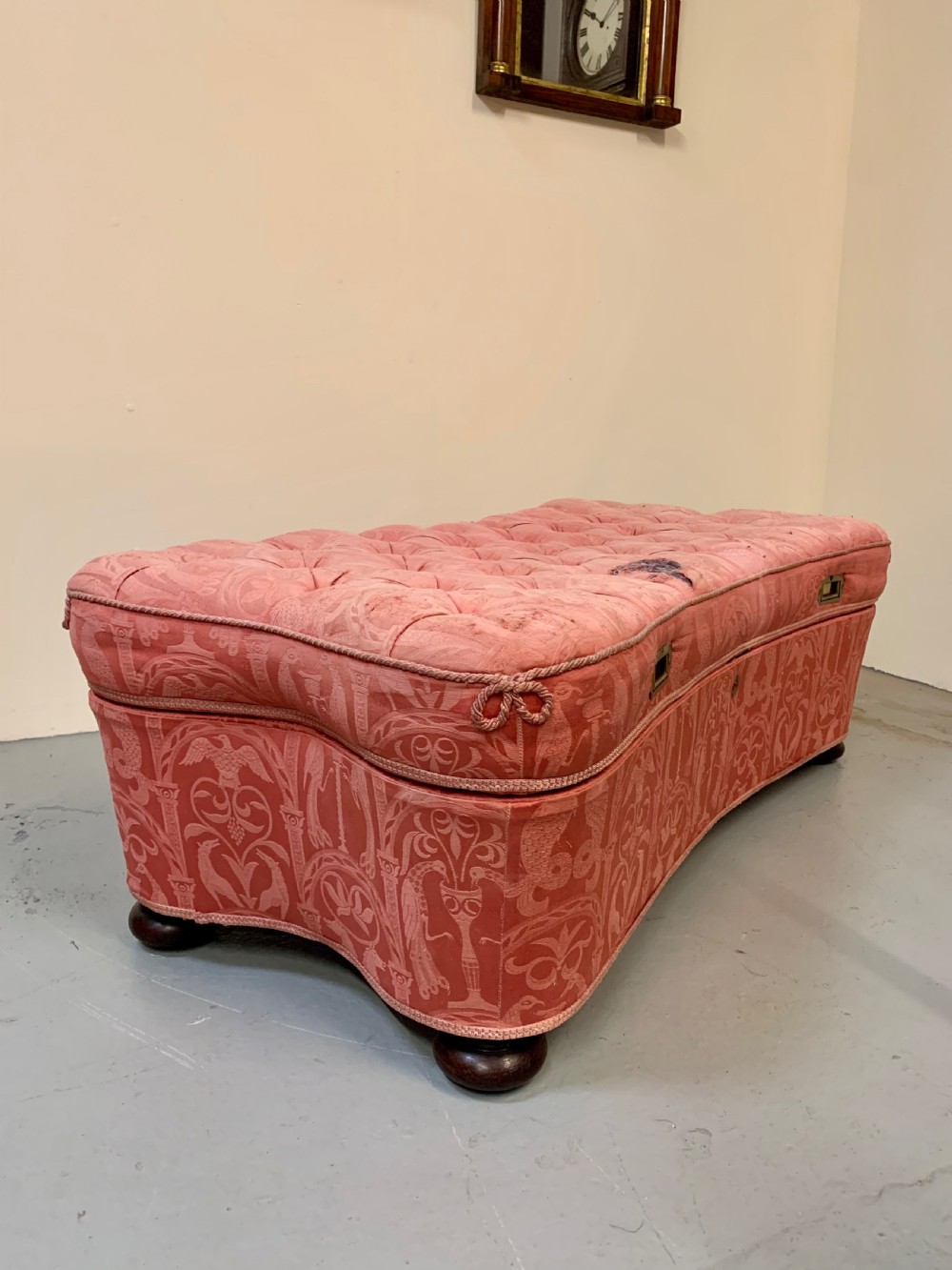 Exceptional large ottoman centre stool  View VIII