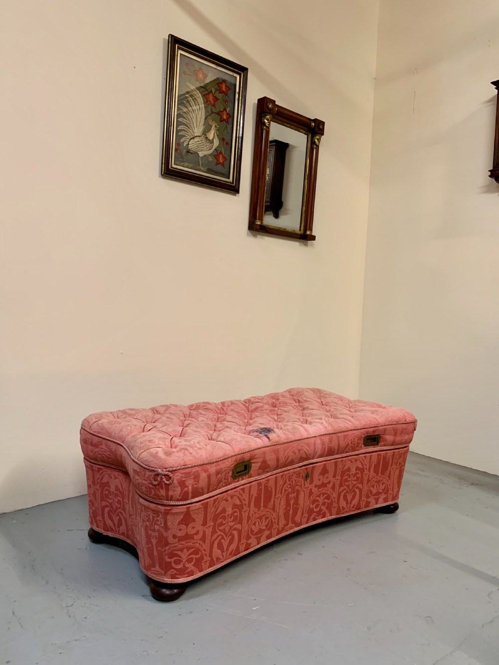 Exceptional large ottoman centre stool  View XIV