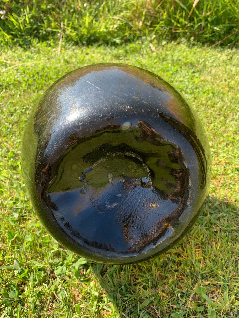 Onion shaped wine bottle  View VII