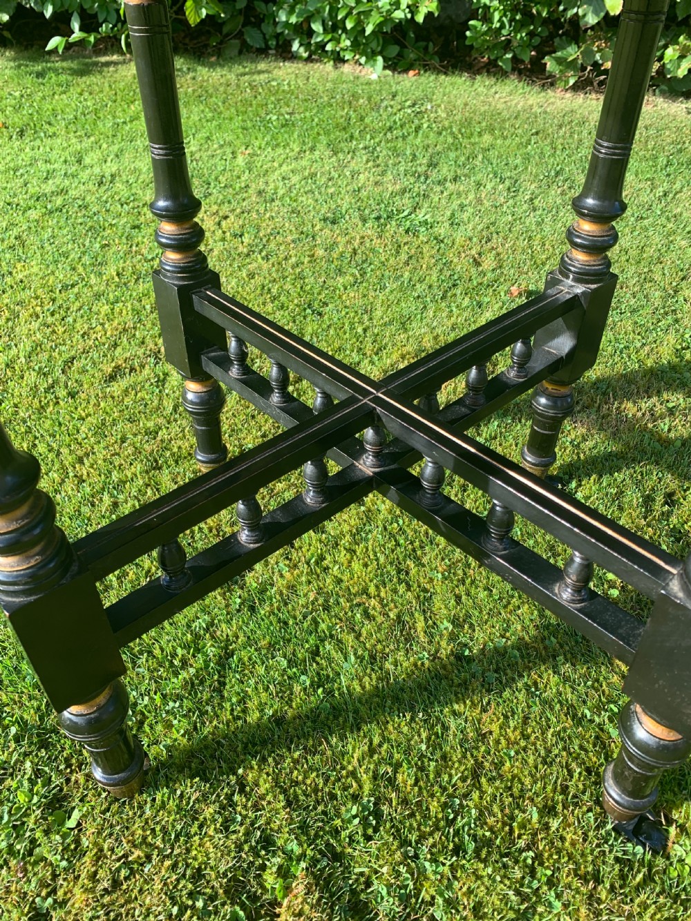 Aesthetic parcel gilt gypsy table  View III