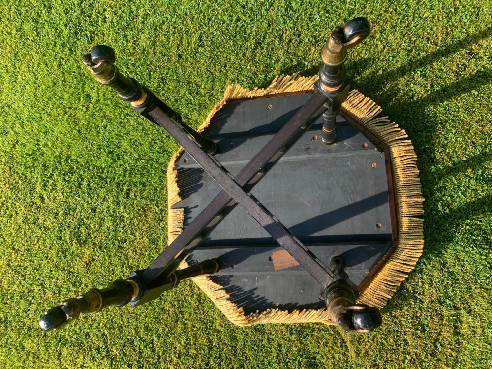 Aesthetic parcel gilt gypsy table  View IV