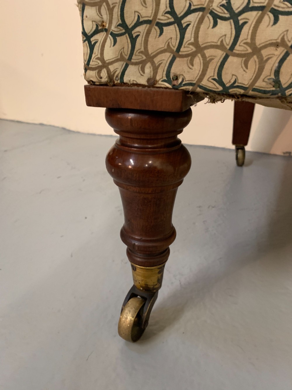 Superb library chair in the manner of Gillows  View VIII
