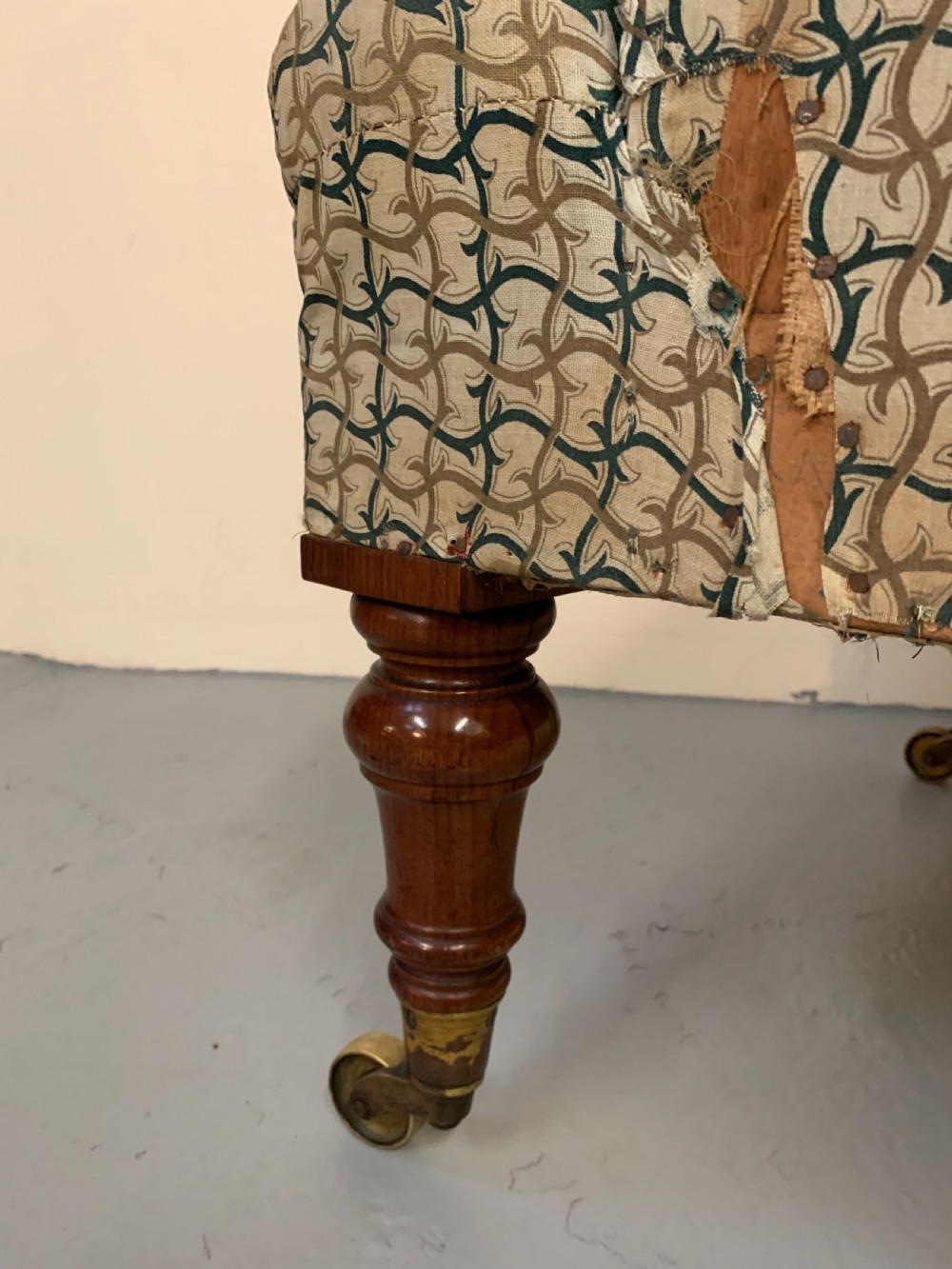 Superb library chair in the manner of Gillows  View XII