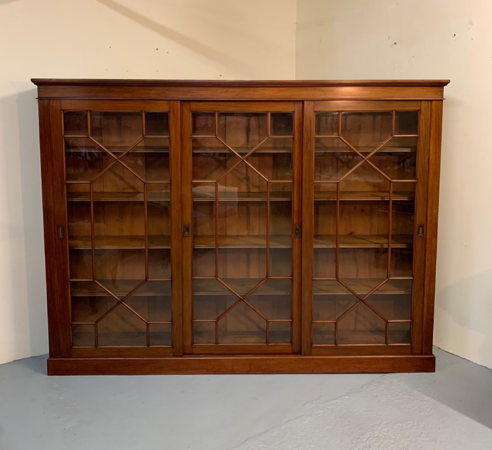Excellent large mahogany glazed bookcase 