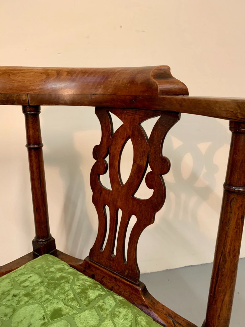 Georgian walnut corner chair  View VII