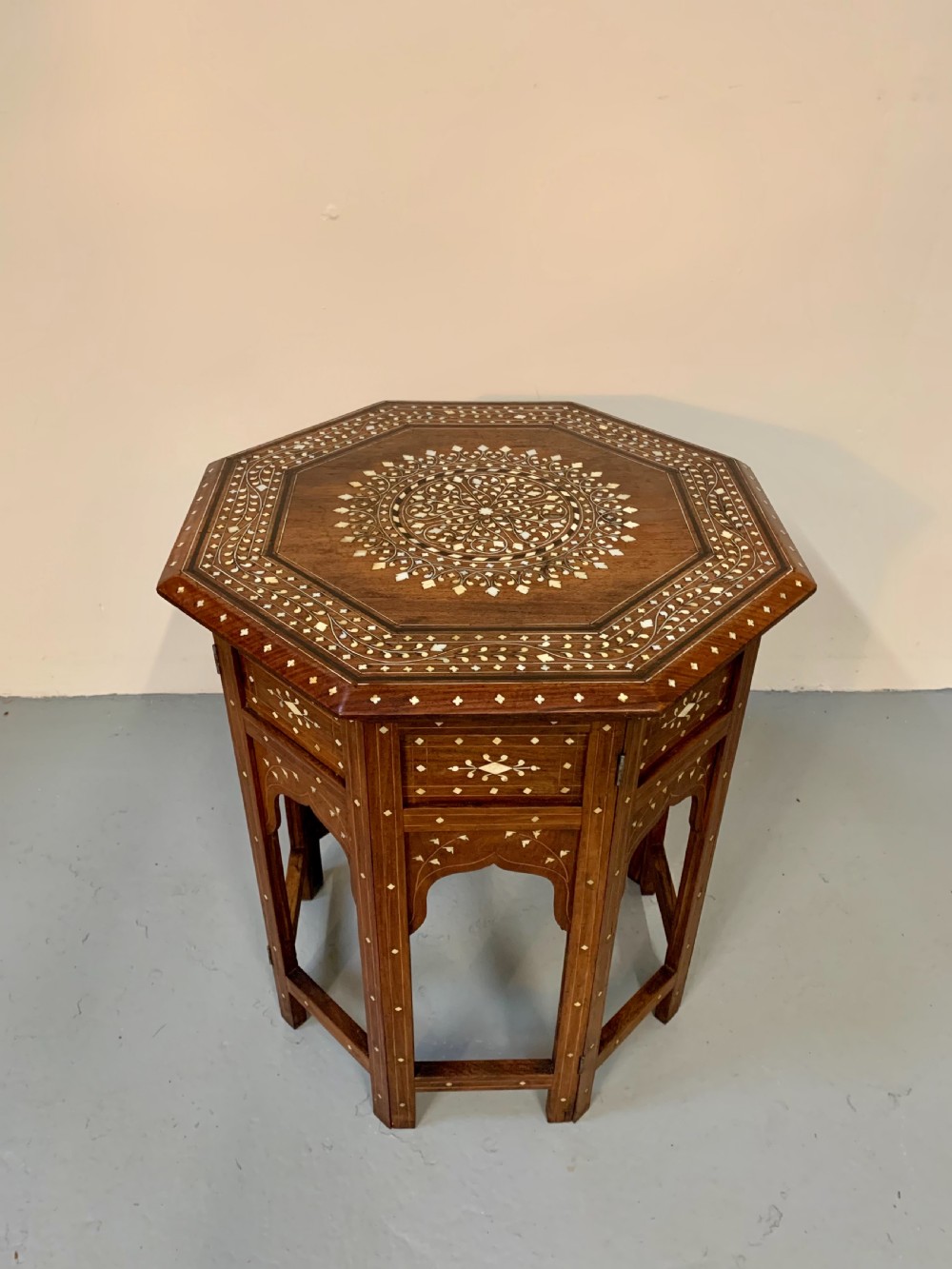 Hoshiapur table 