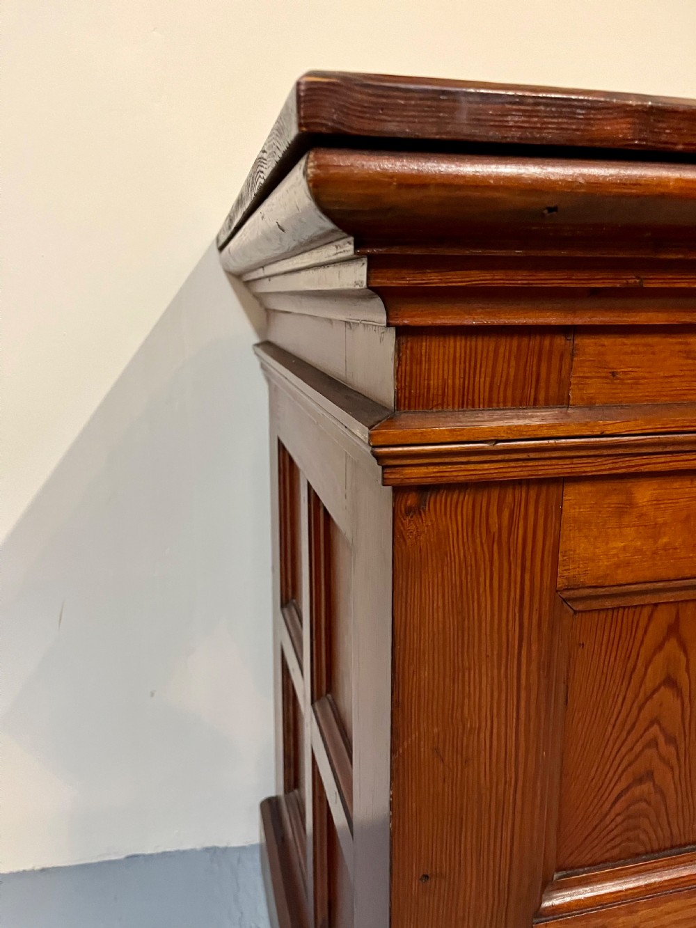 Scottish altar table View VI