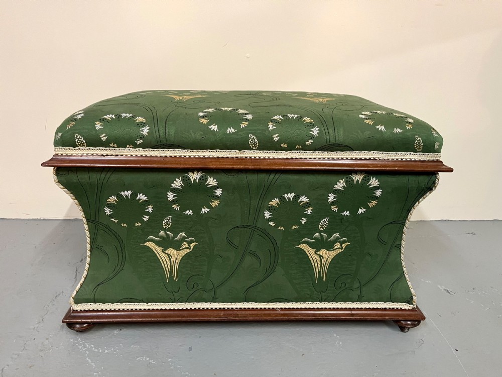 Large ottoman stool View III