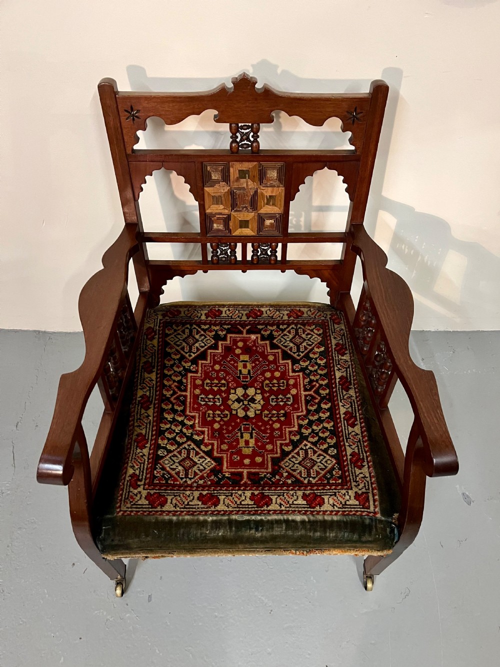 Good moorish armchair  View XIII