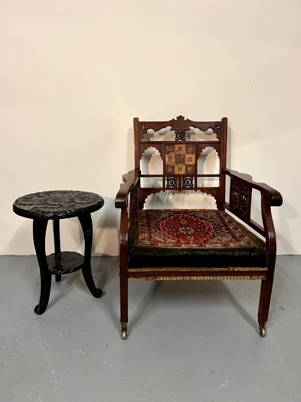 Good moorish armchair  View XVI
