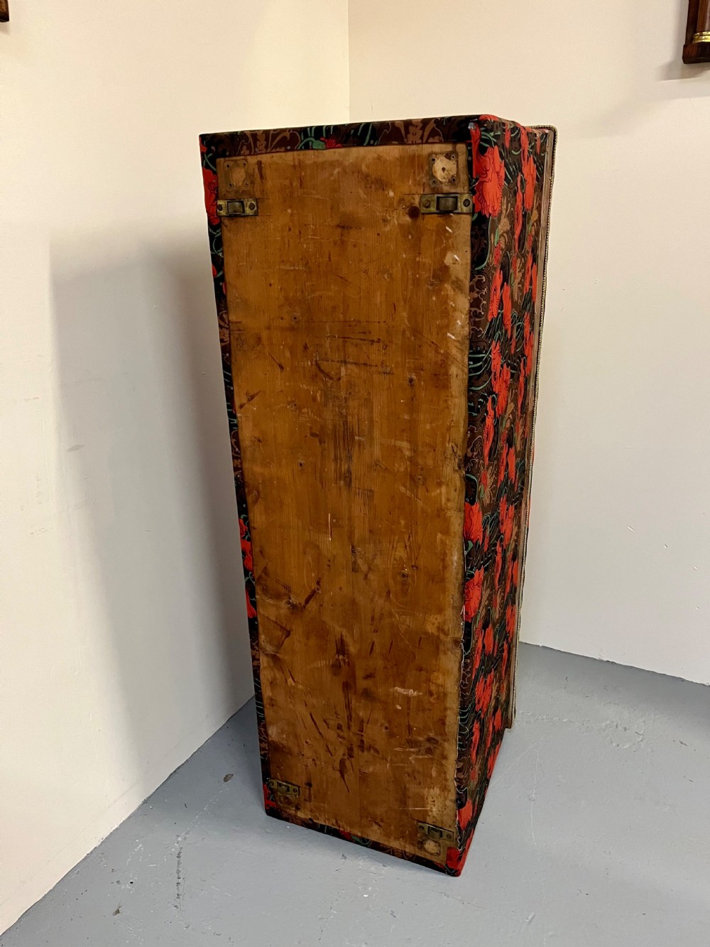 Large upholstered ottoman  View XIV