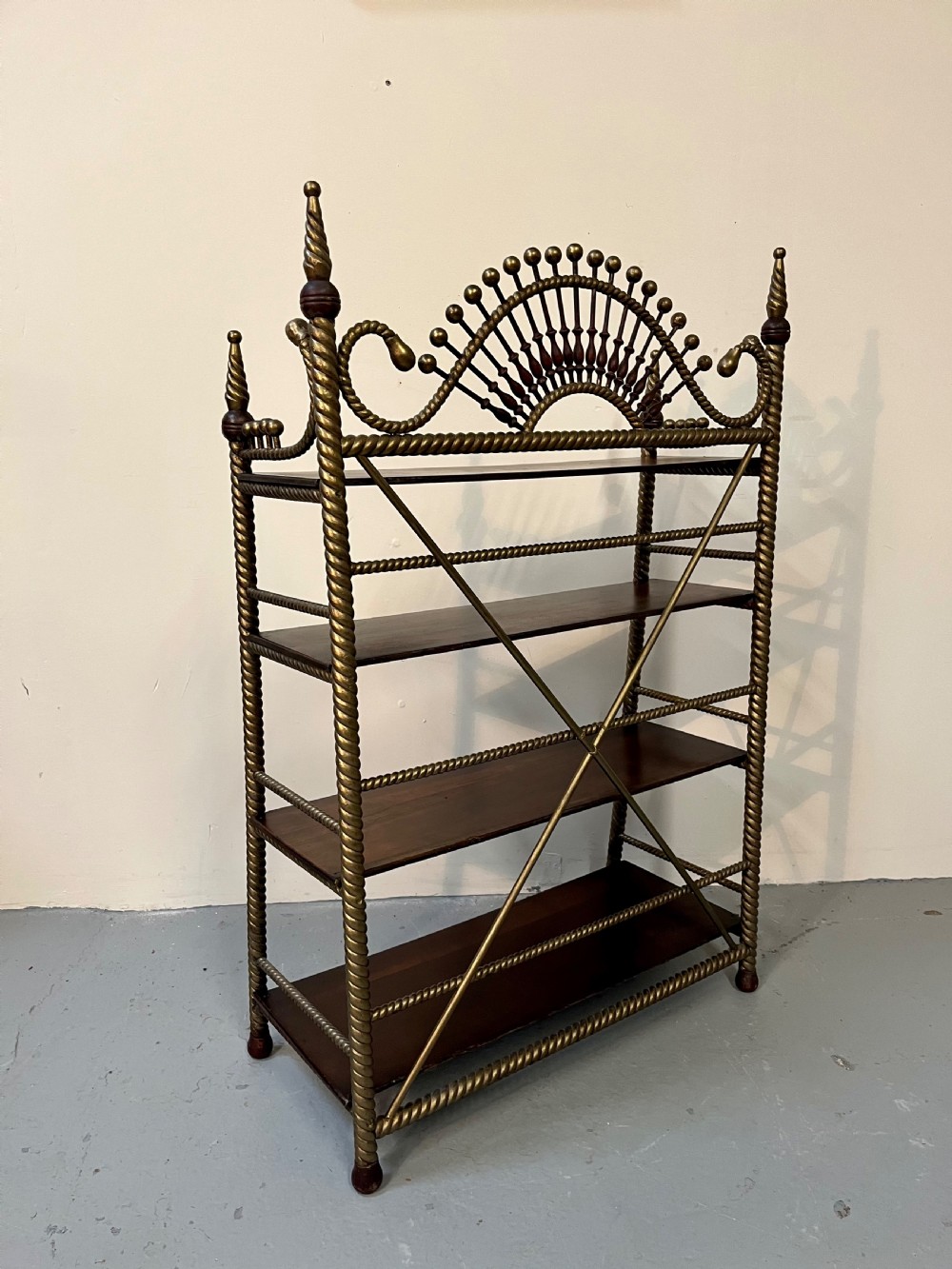 Gilded mahogany etagere View VI