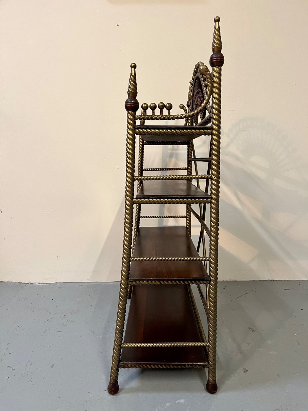 Gilded mahogany etagere View VII