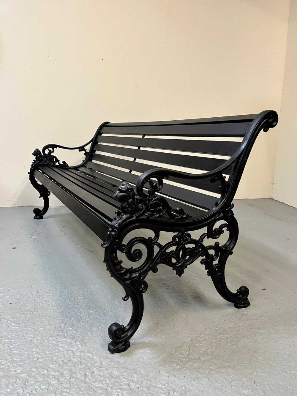 Andrew McLaren garden bench