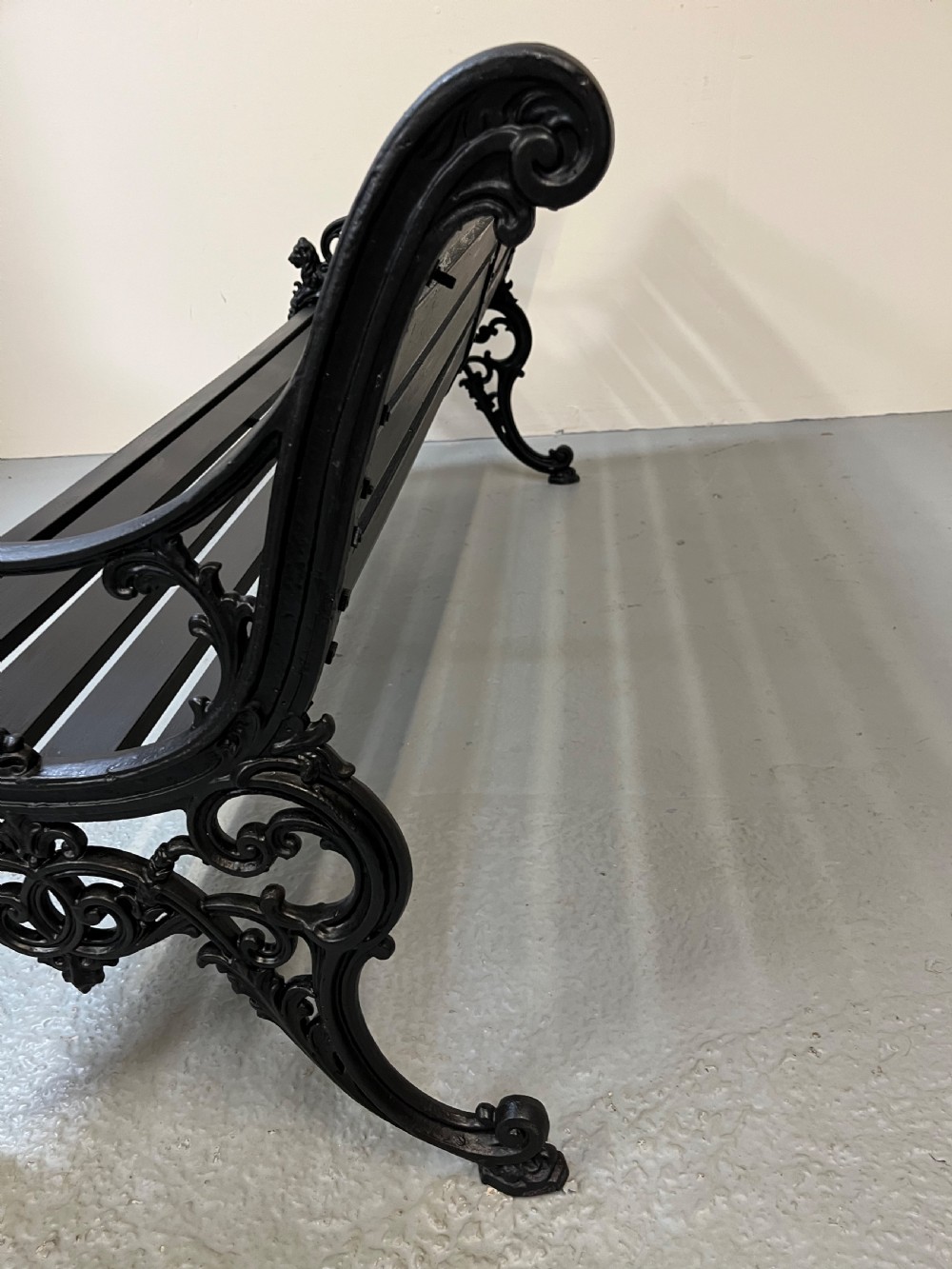 Andrew McLaren garden bench View XV