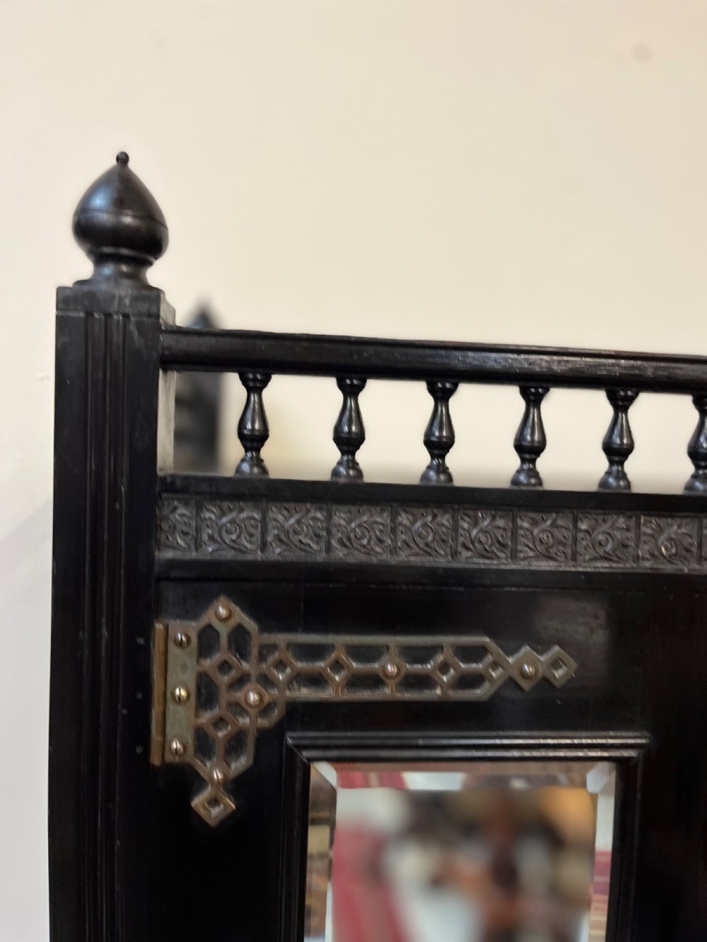 Pair aesthetic side cabinets  View VI