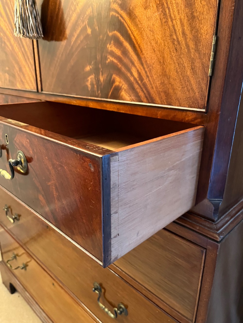 Howard & Son Mahogany linen press View VII