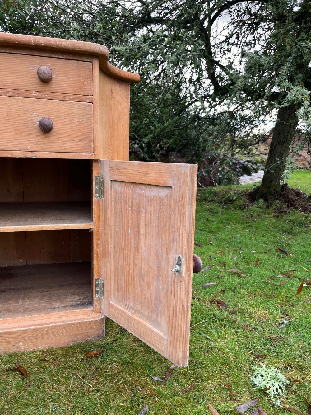 Regency pine side cabinet  View VIII