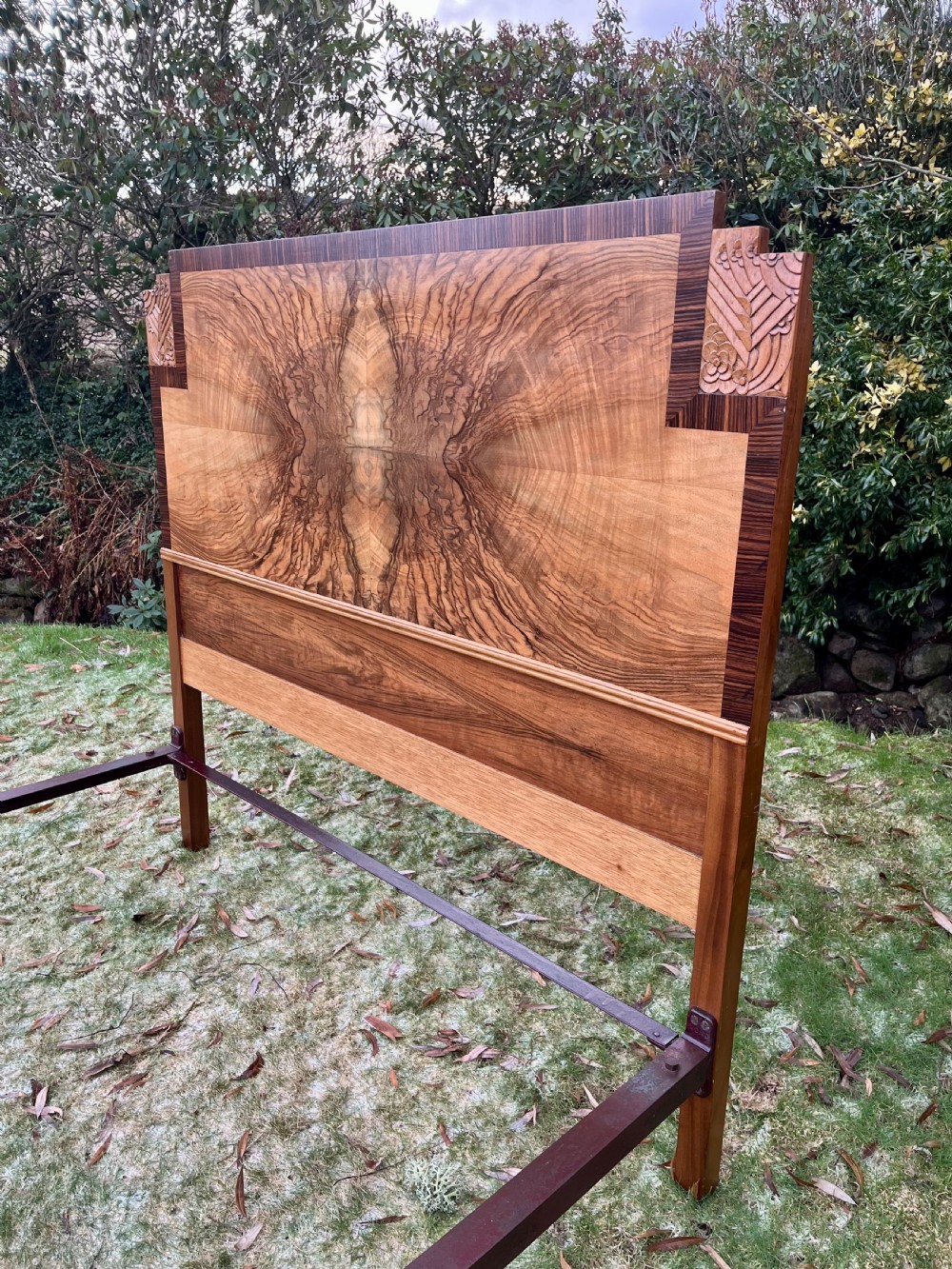 Art deco double bed View VII