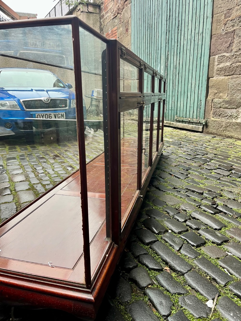 Very large shop counter display cabinet  View VI