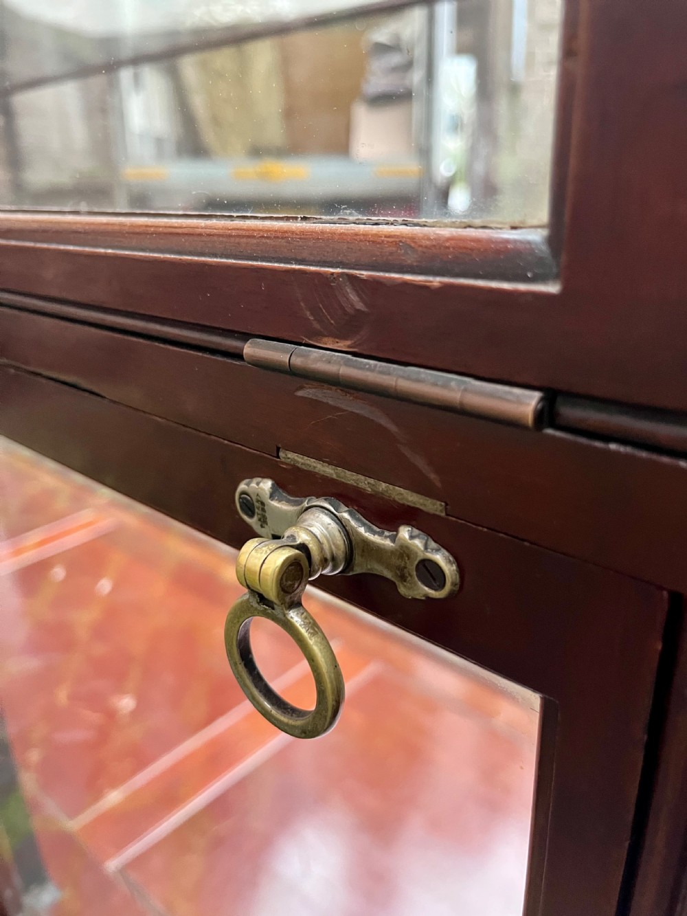 Very large shop counter display cabinet  View XXI