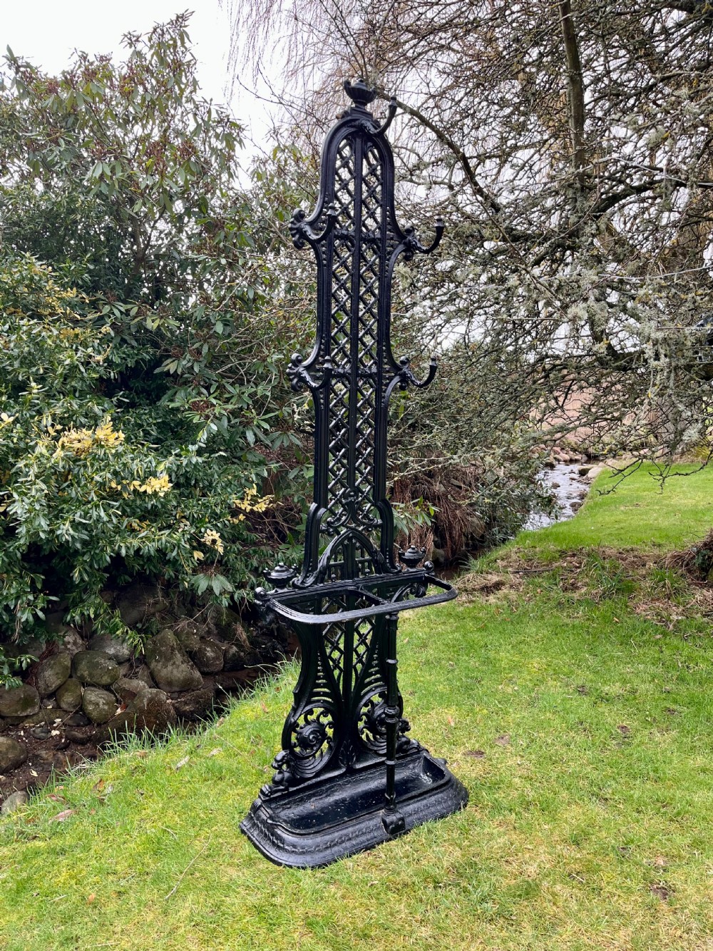 Scottish cast iron stick coat stand View XV