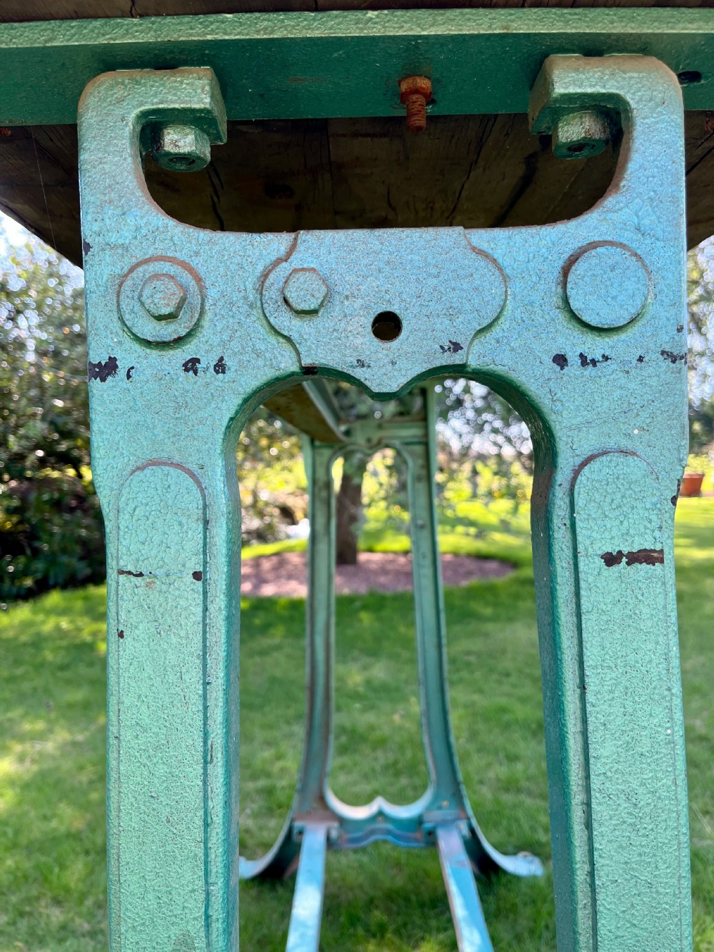Industrial cast iron table  View V