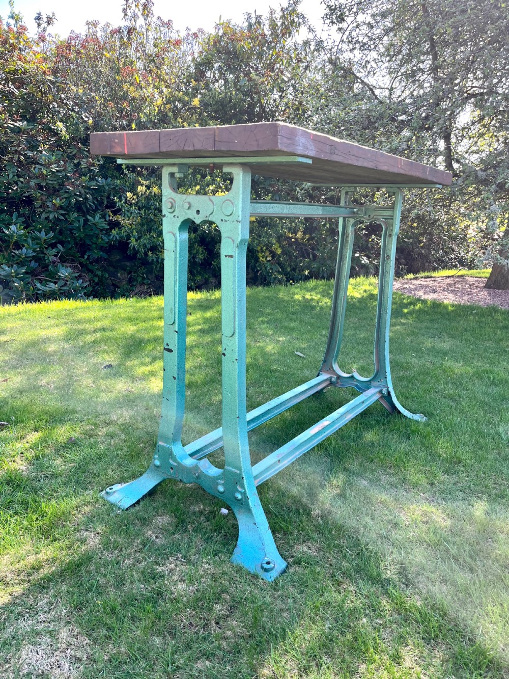 Industrial cast iron table  View VII