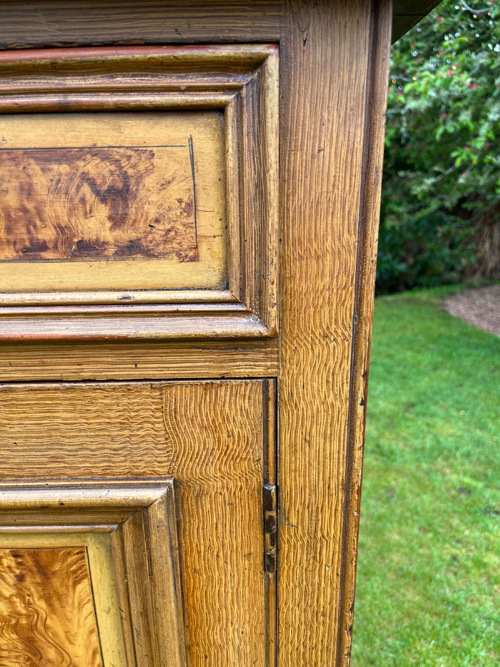 Scottish dresser base View XII