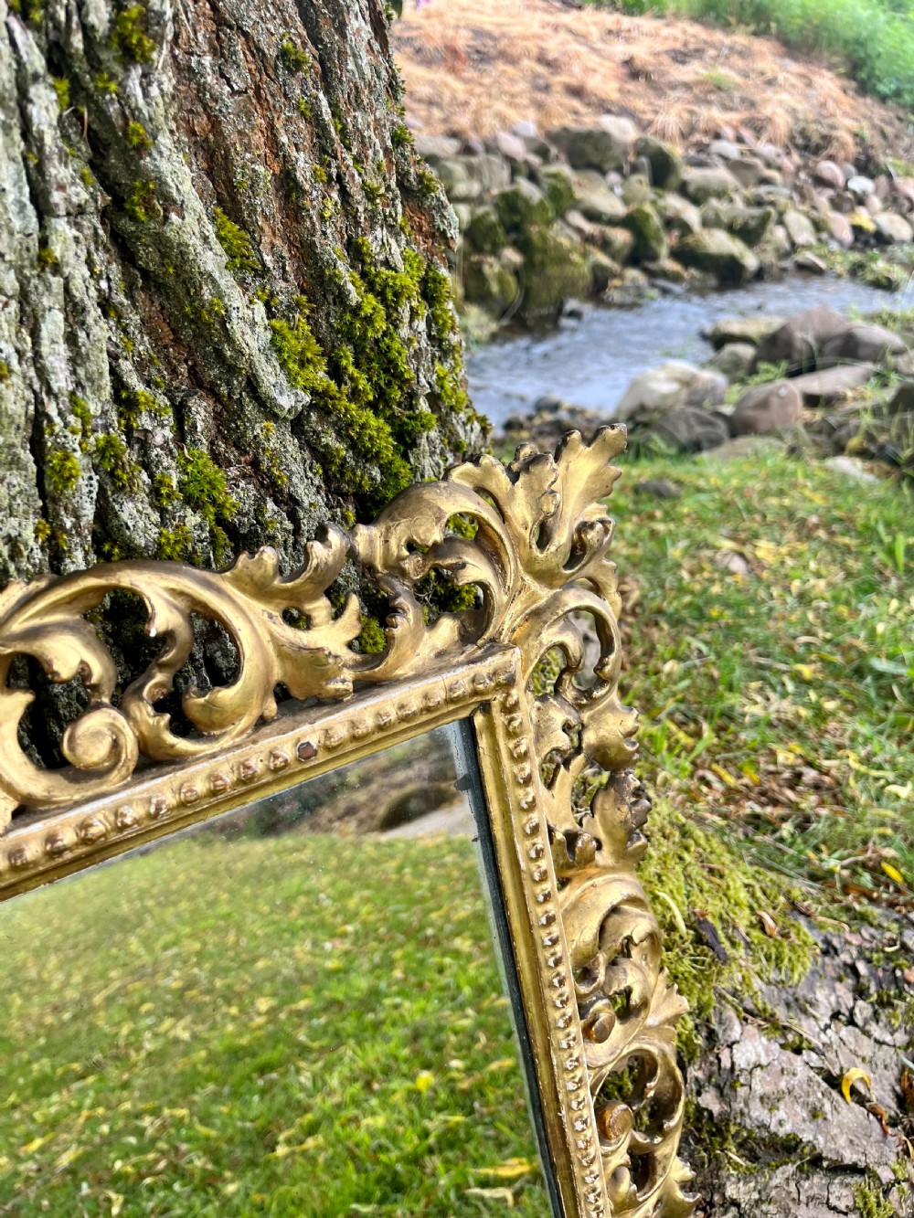 Florentine wall mirror  View III