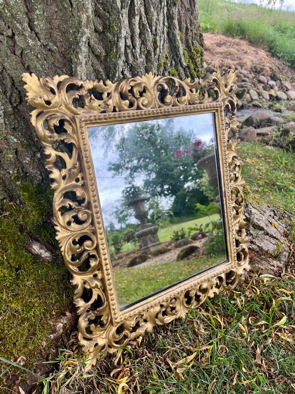 Florentine wall mirror  View IV