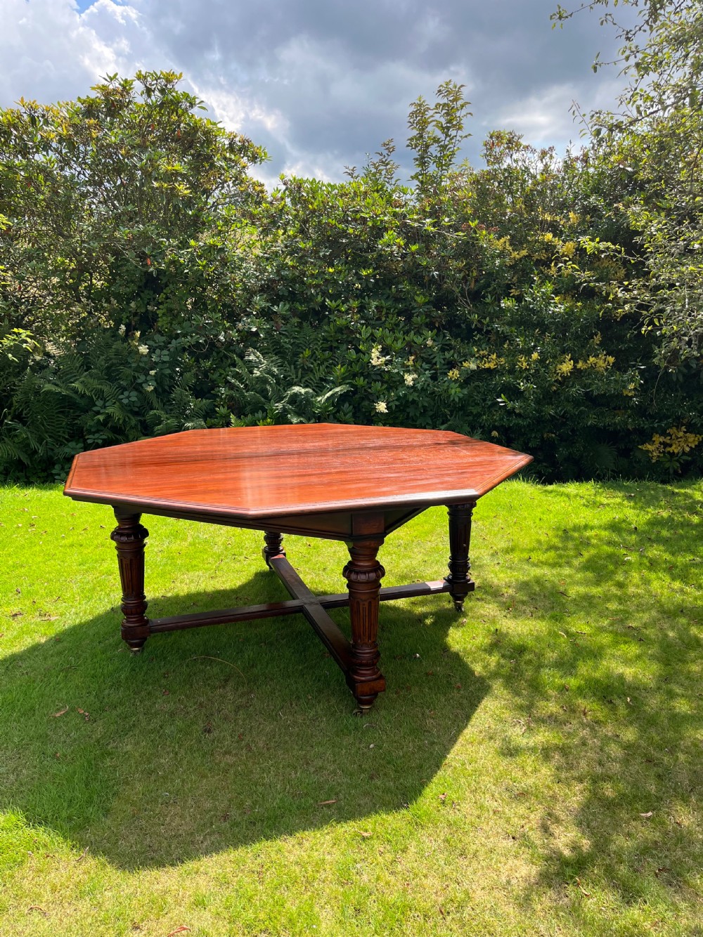 Large octagonal mahogany dining table  View XII