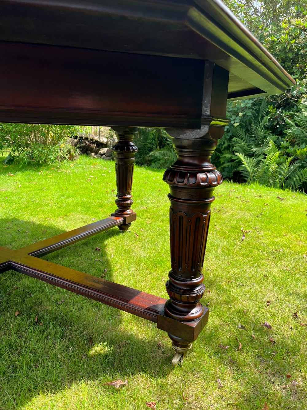 Large octagonal mahogany dining table  View XIII
