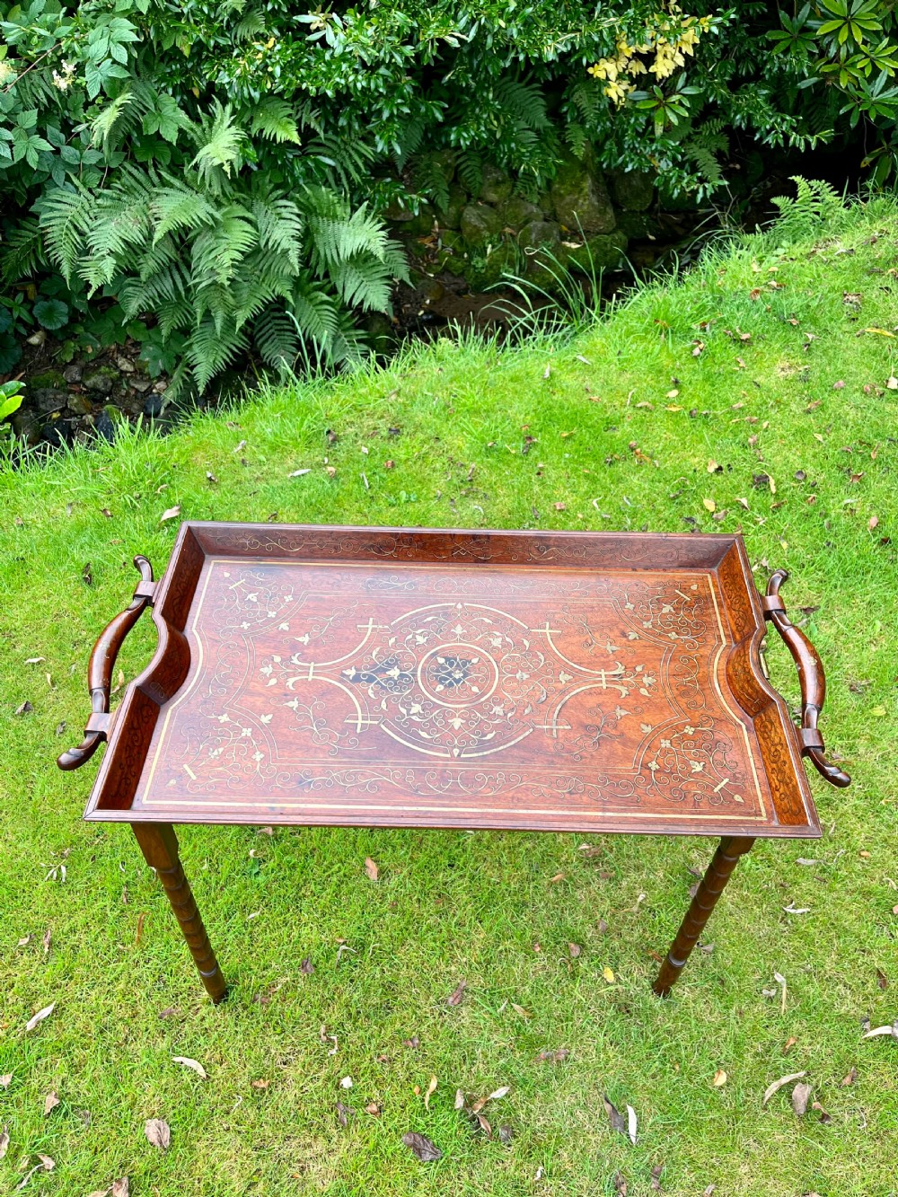 Anglo Indian tray table View X