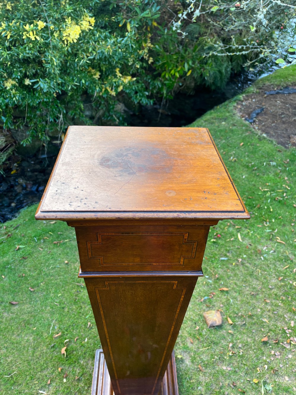 Mahogany inlaid pedestal plant stand View IX