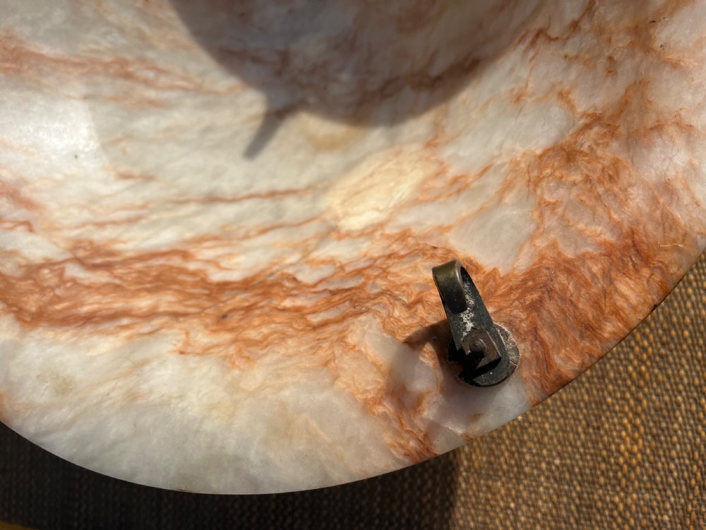 Alabaster pendant light View V