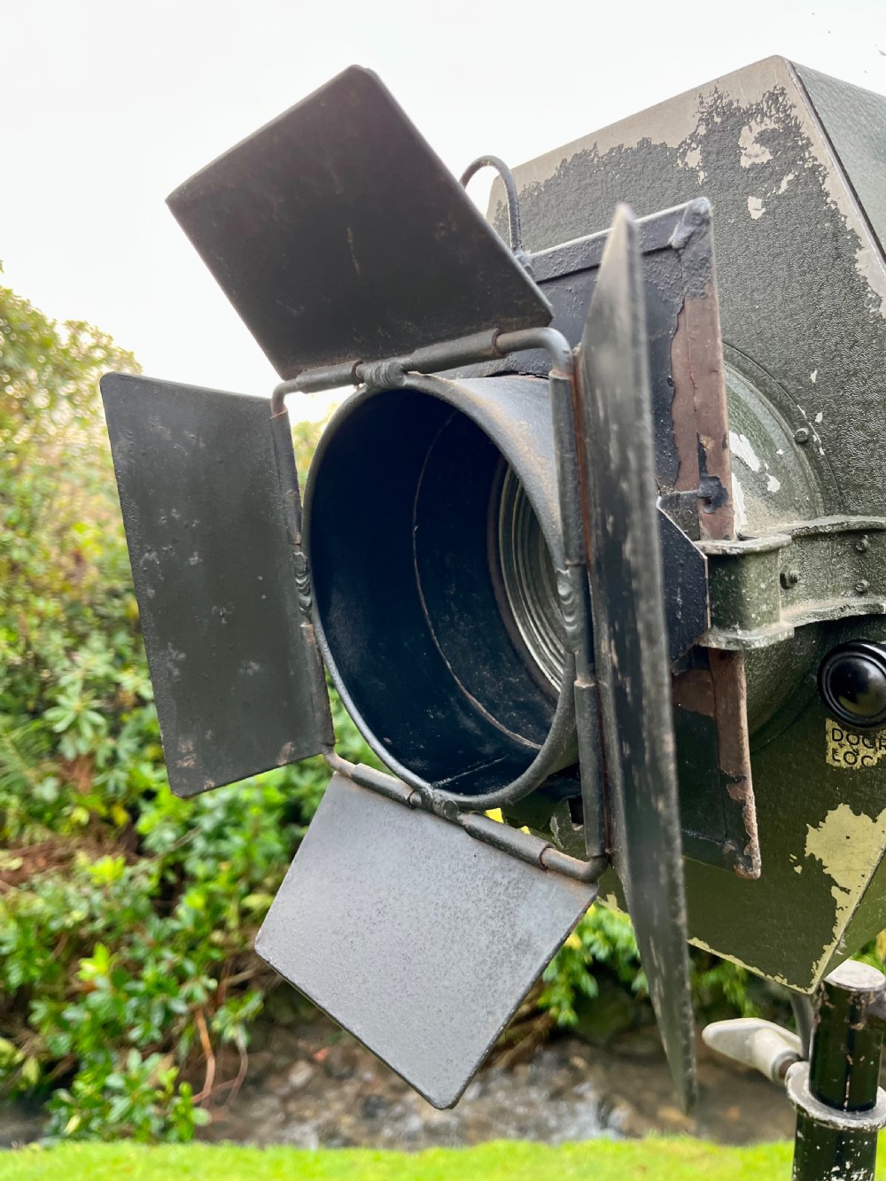 Industrial theatre light on stand View XVI