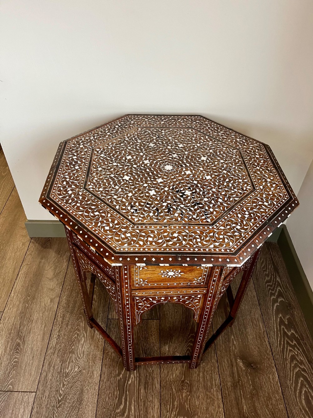 Large Hoshiarpur table View II