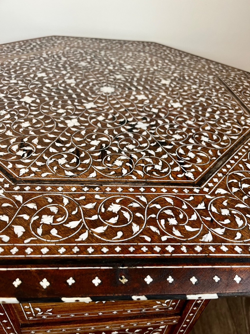 Large Hoshiarpur table View VIII