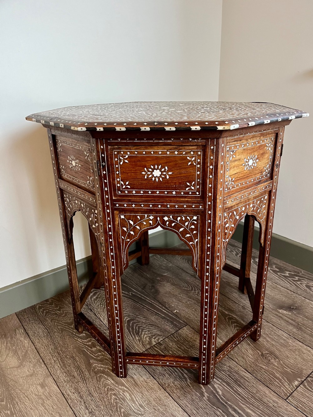 Large Hoshiarpur table View X