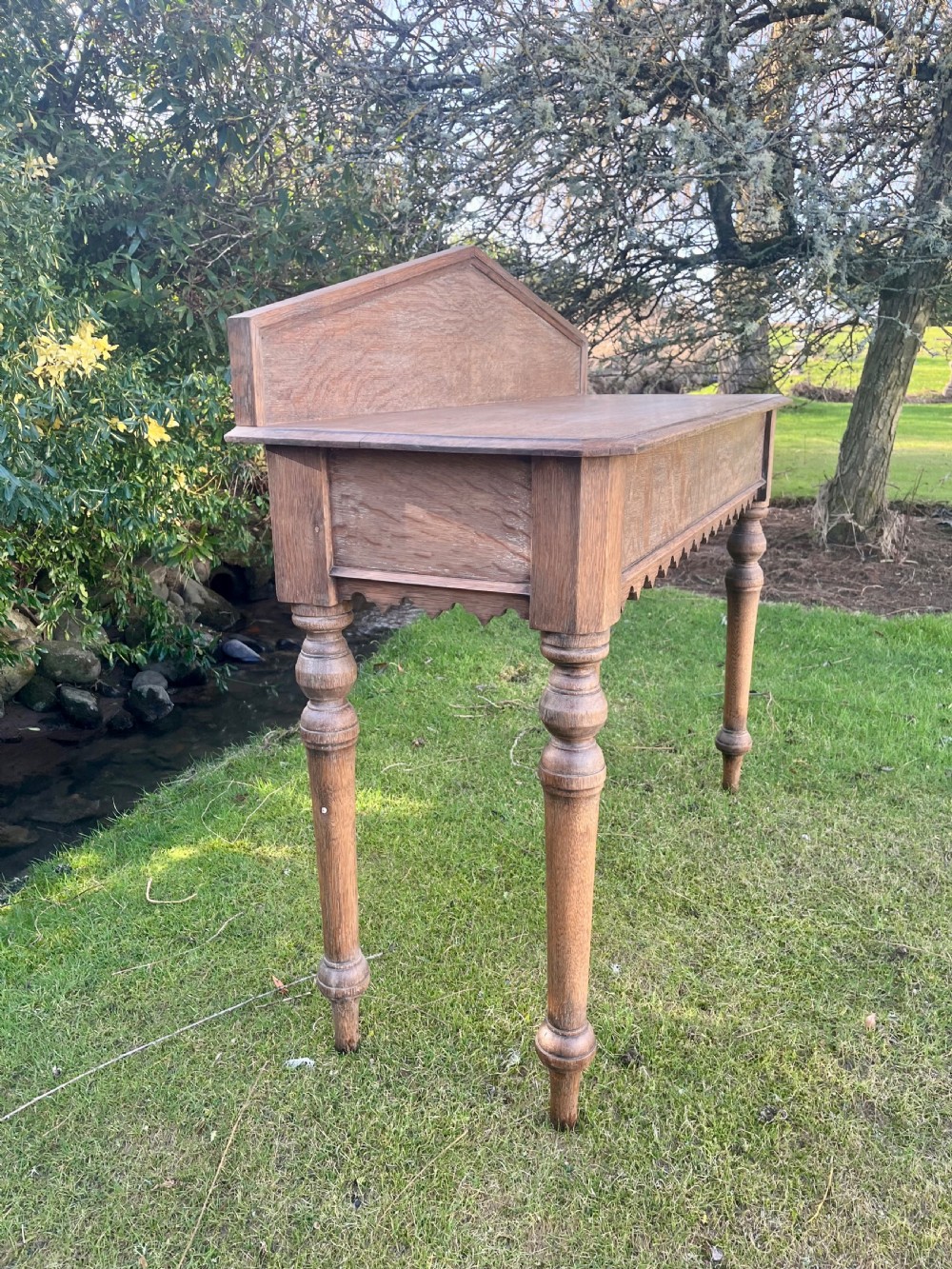 Oak console table  View VI
