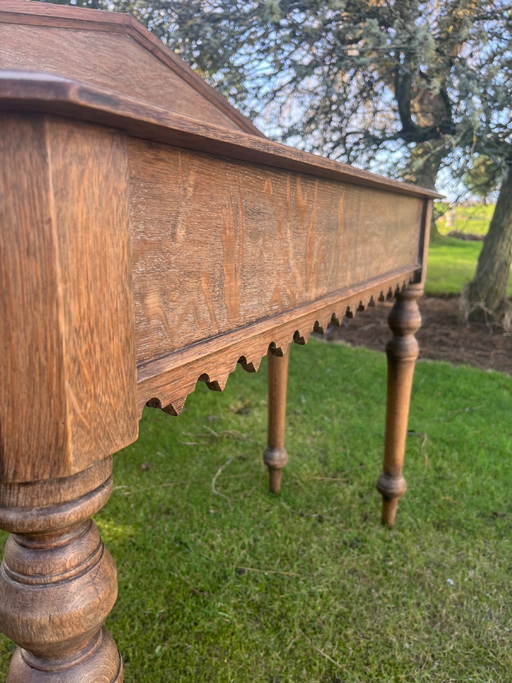 Oak console table  View VII