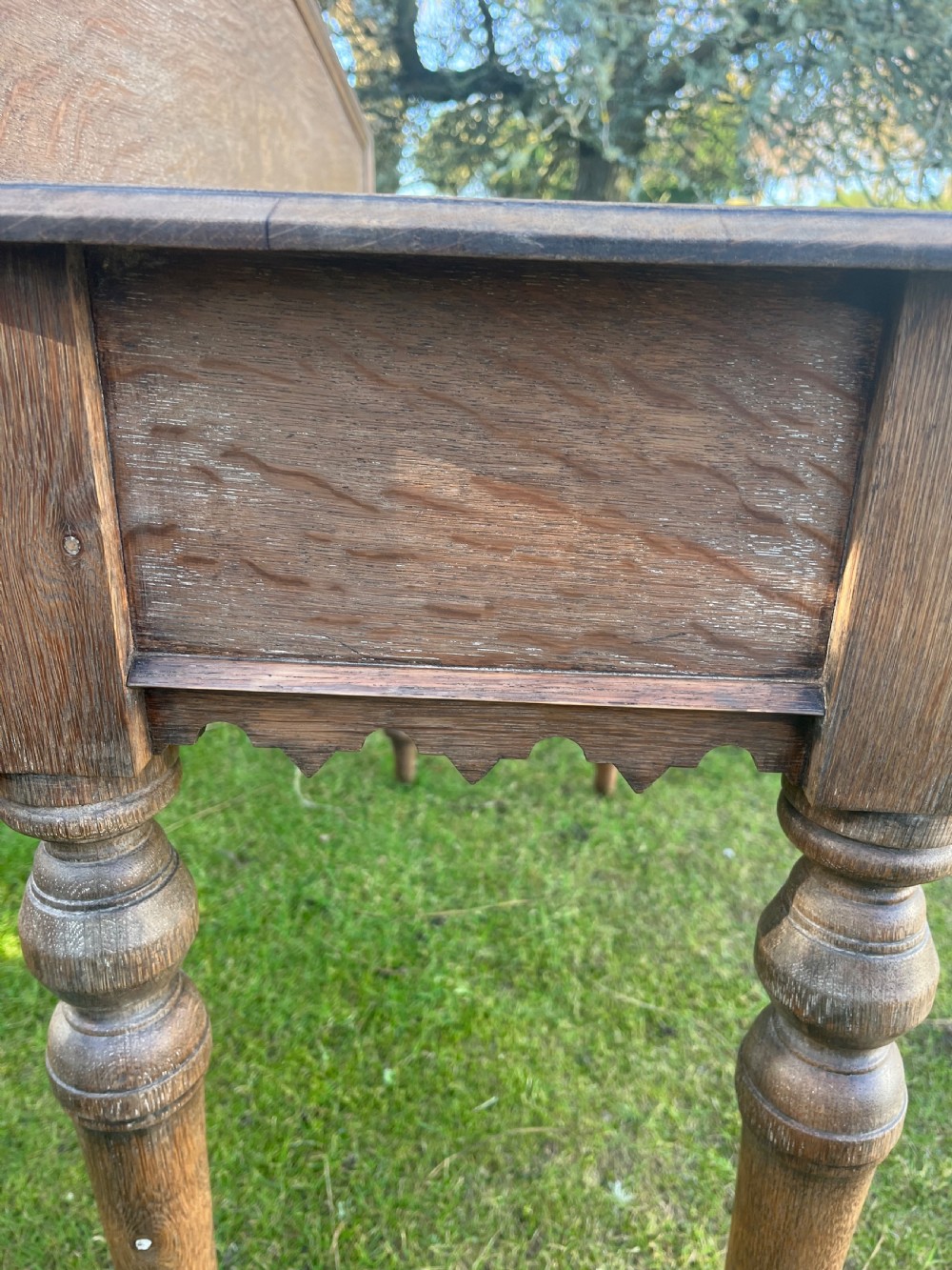 Oak console table  View VIII