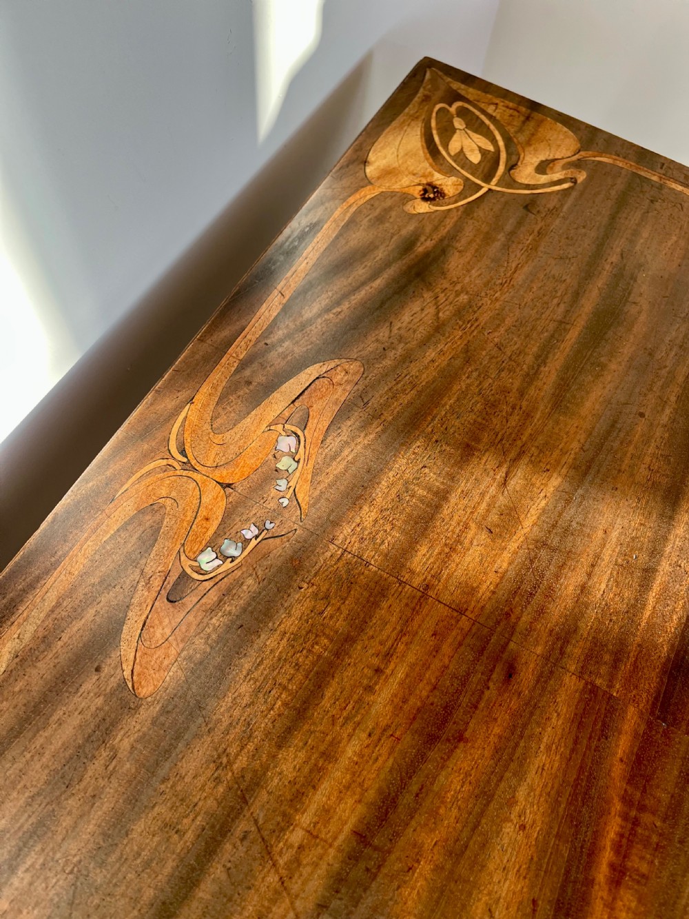 Art nouveau lamp table  View VII