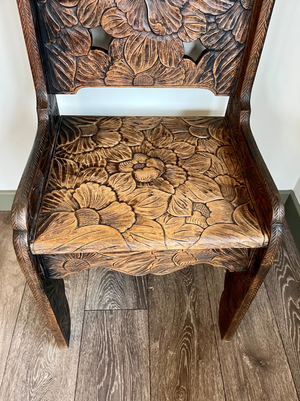 Liberty Anglo Japanese chair View III