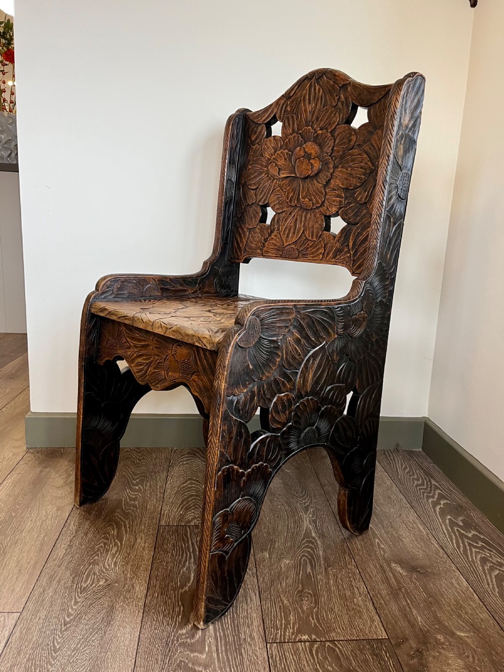 Liberty Anglo Japanese chair View IV
