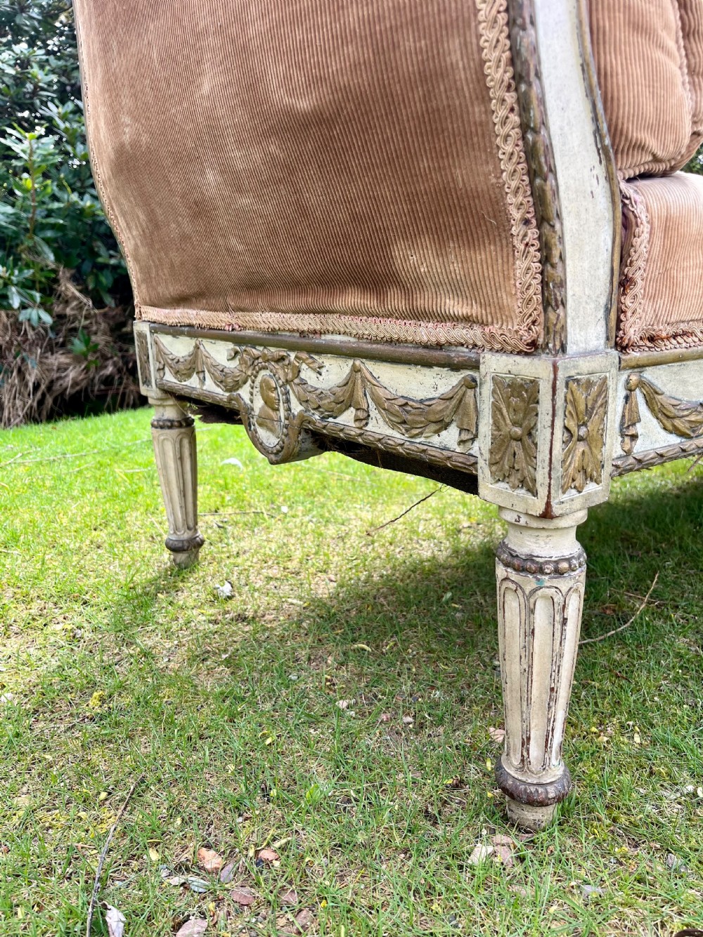 French parcel gilt window seat View V